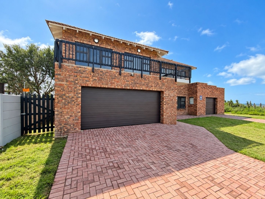 4 Bedroom Property for Sale in Bluewater Bay Eastern Cape